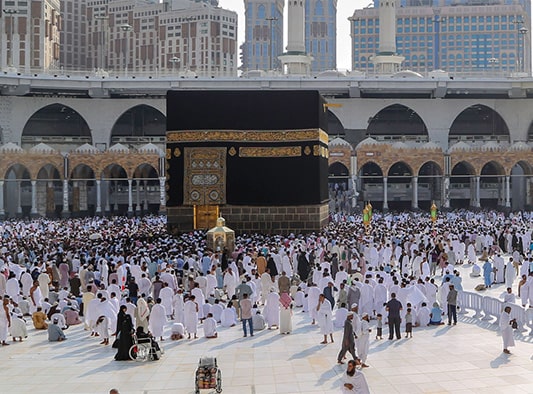 327 3 Star 10 Days December Umrah Package